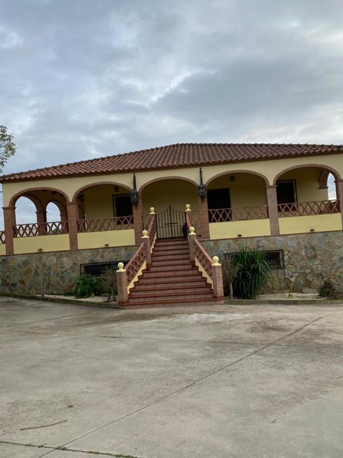 Casa Rural Montes De Trigo Херес-де-лос-Кабальерос Экстерьер фото